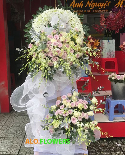 kệ tang tôn kính